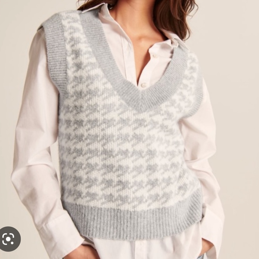 Abercrombie Sweater Vest
